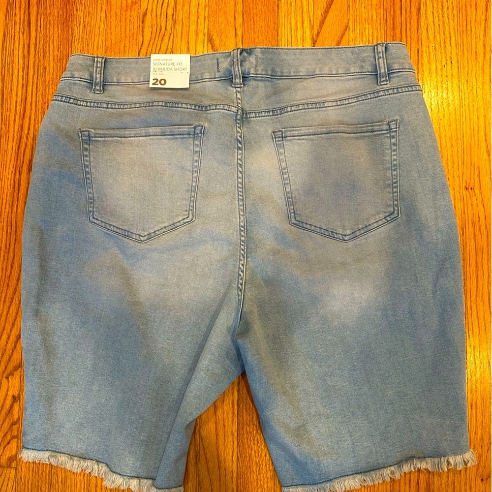 Women's plus size blue shorts by Lany Bryant size 20 - Picture 3 of 3